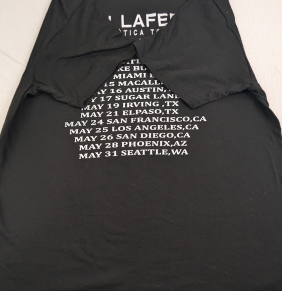 Mon Laferte Chilean/Mexican Musician, Singer, Composer Painter Concert Tee XL - Picture 7 of 8